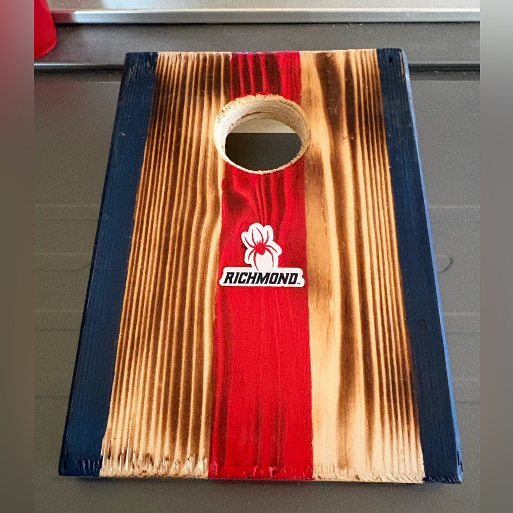 Cornhole Red/white/blue “QUARTERBOARD” for college tailgating parties Quarters